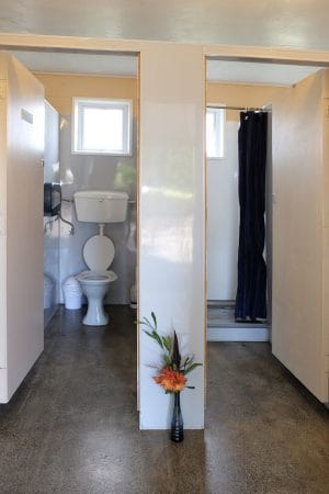 Bathroom standard room